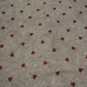 pannolenci beige con cuore rosso scuro 45x50 cm