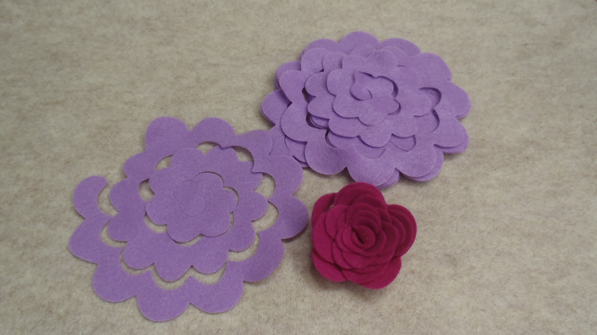 FILU Tovagliette In Feltro Set 4 Pezzi - Colore Viola/Lilla - 30x41 Cm - Lavabili E Personalizzabili Per La Tavola